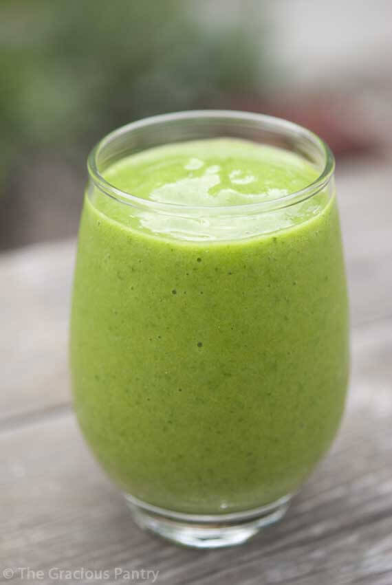 Check out green smoothie recipes with mangoes and other tasty options in this awesome post. | healthiest green smoothie | green smoothie for weight loss | detox smoothie recipes for weight loss | green smoothie benefits #healthier #healthylifestyle #mealprep #nutrition #wellness #nobake #weightloss #keepingfit
