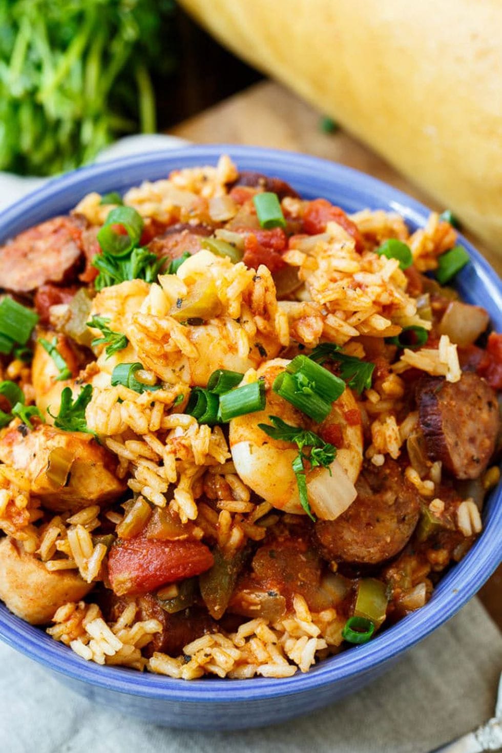 This flavorful jambalaya is included in this article's list of great dinner ideas tonight. Find out what healthy slow cooker recipes you must try today. #mealprep #nutrition #healthyeating #healthyrecipes #healthylife #healthyhabits #healthier #nobake