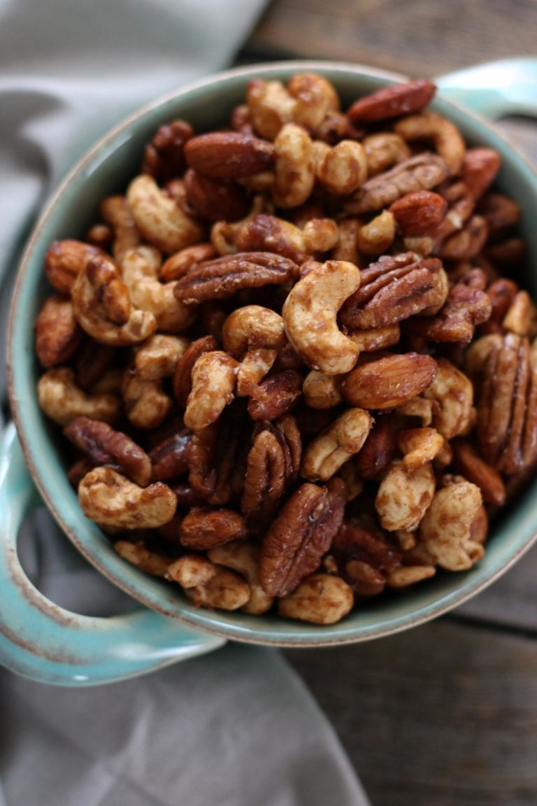 Spiced nuts are considered make it in this guide's list of healthy slow cooker recipes. Find out more about the best slow cooker recipes of all time. #healthyeating #nutrition #healthyrecipes #mealprep #healthyhabits #healthylife #nobake #health