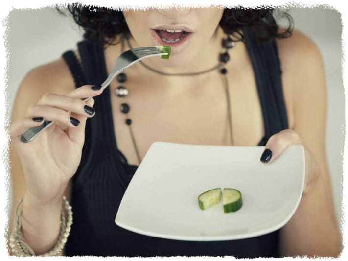 Let's explore the root causes of binge eating disorder, binge eating symptoms and some tips on how to stop binge eating.