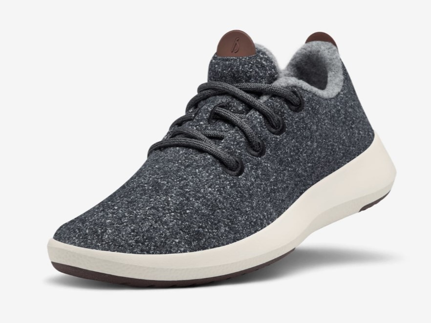 Best Women’s Walking Shoes for Travel | Best for All Weather Conditions | Allbirds Women’s Wool Runner Mizzles